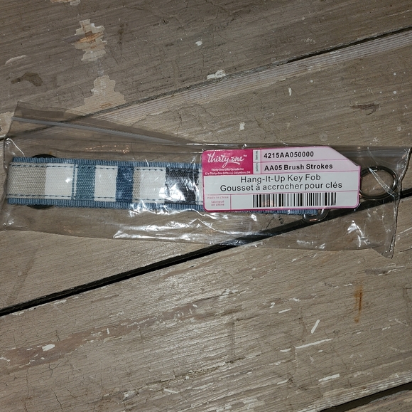 Thirty One Bundle Lot of 4 Crossbody Thermal, Mini Zip, Key Fob, Hello Happy Bag - Picture 5 of 5